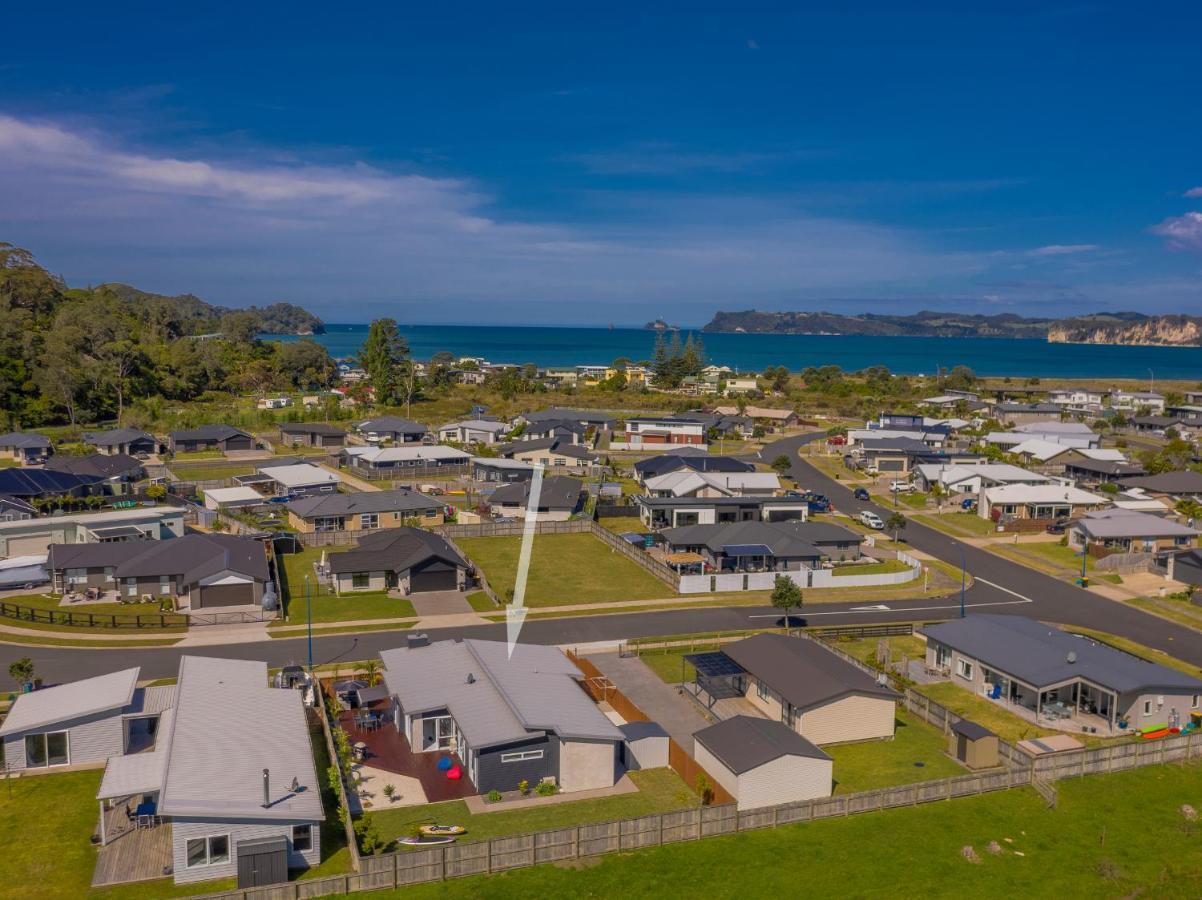 Modern Beach Pad - Whitianga Holiday Home Bagian luar foto