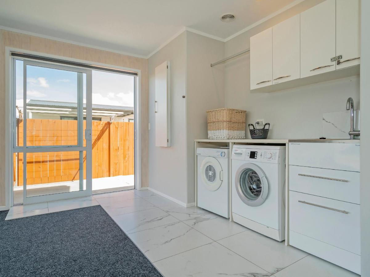 Modern Beach Pad - Whitianga Holiday Home Bagian luar foto